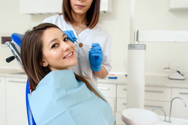 Family Dentistry : Reasons Your Teeth May Appear Yellow